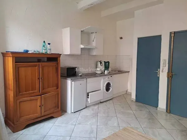 Studio 1 pièce 20 m² 