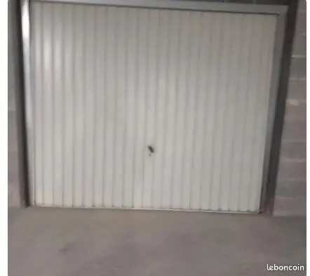 Parking/Garage fermé ANNEMASSE (74) 