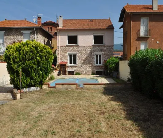 Maison a vendre 