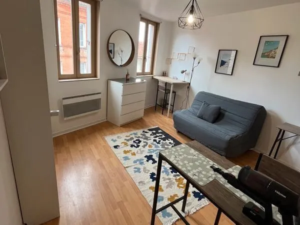 Studio 1 pièce 19 m² 