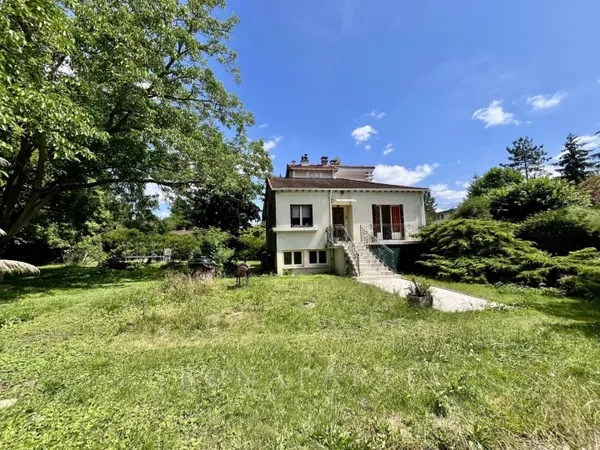 Maison 9 pièces 157 m² 