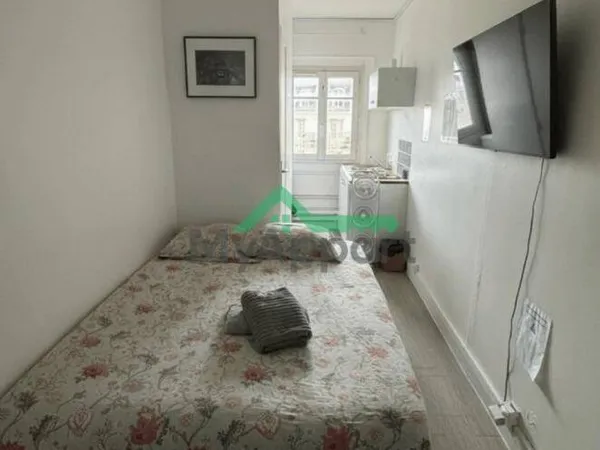 Studio 1 pièce 19 m² 