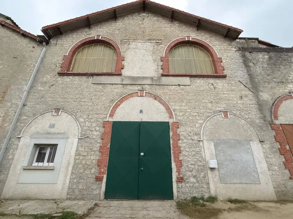 Local commercial 2 pièces 44 m² 