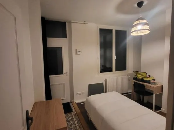 Chambre avec douche et wc 