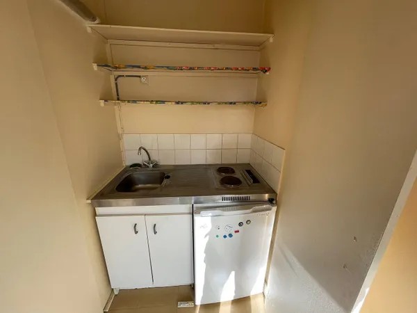 Appartement 1 pièce 14 m² 