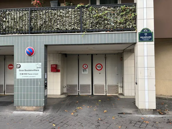 Parking 9 m² 