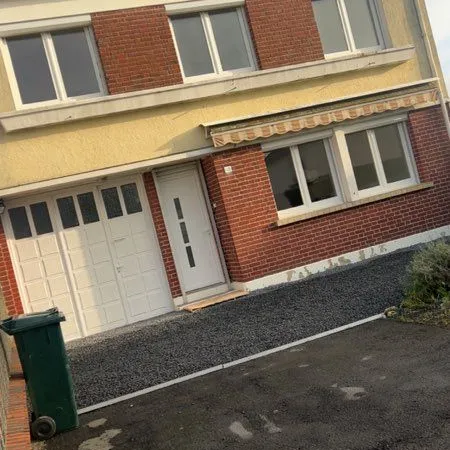 Maison individuelle entièrement rénové 