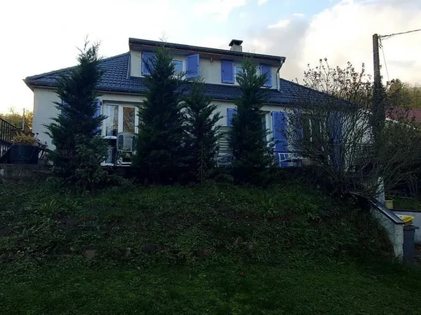 Maison 6 pièces 235 m² 