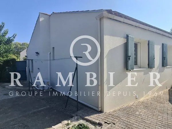 Maison de plain-pied 4 pièces 97 m² 