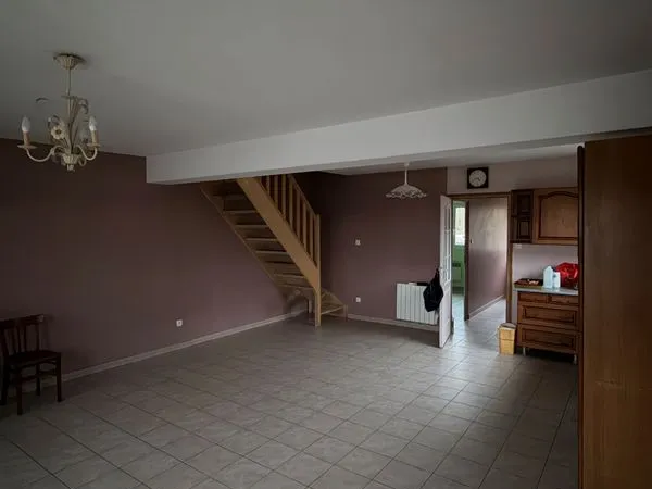 Maison 4 pièces avec garage et jardin 