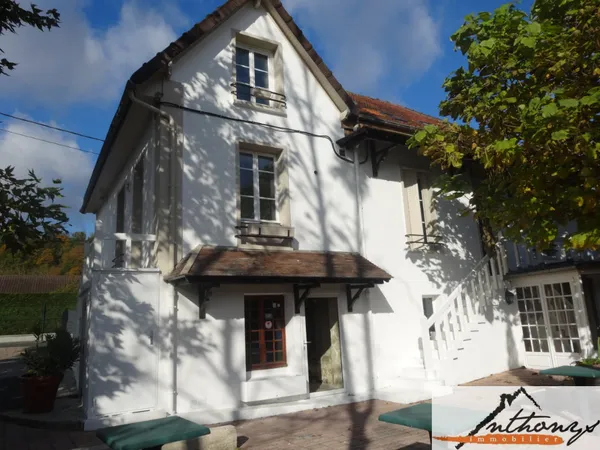 Coquet studio en rez-de-chaussée-D'un petit immeuble 