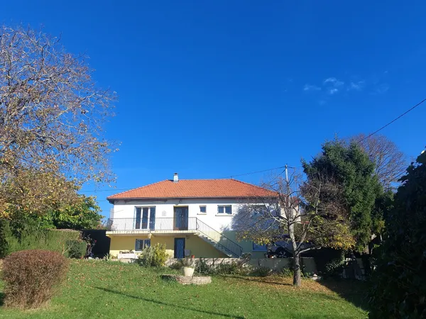 Cusset belle maison de plain-pied de 144.30 m2 sur sous-sol 