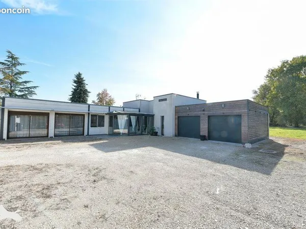 Pavillon 4 pièces 139 m² 