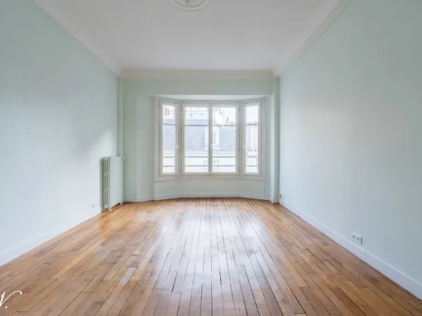 Appartement de 5 pièces principales 