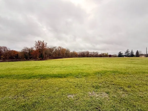 Terrain 900 m² 