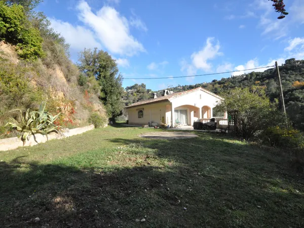 NICE HAUT MADELEINE VILLA 4 PIÈCES o ENVIRON 110 m2 + SOUS 