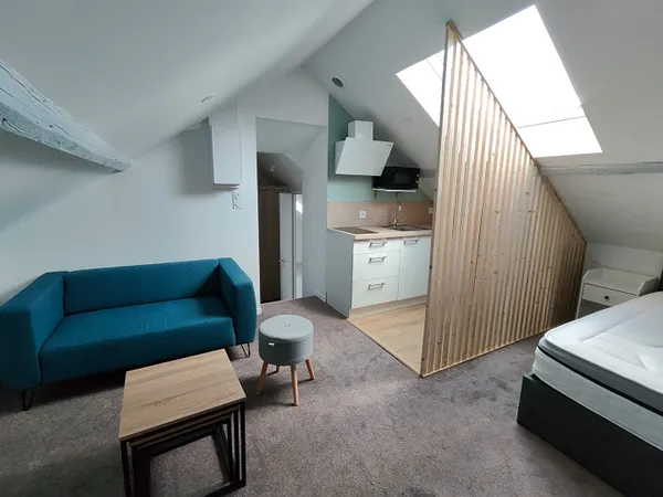 Studio de 17 m² Toutes Charges Comprises, à Le Creusot. 