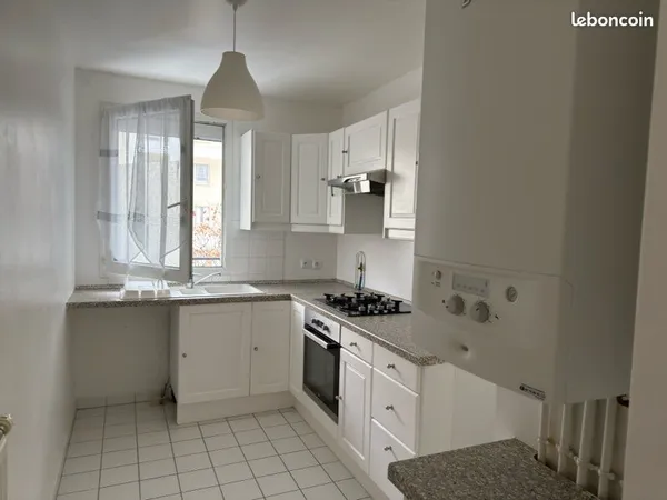 Charmant appartement a 8 mn du metro 11 