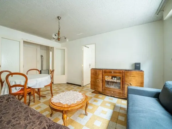 Vends T3 - 52m² - Marseille 3E Arrondissement 13003 