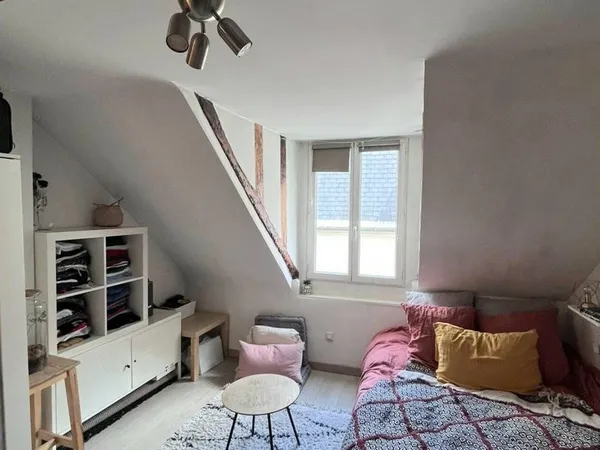 Loue studio meublé 