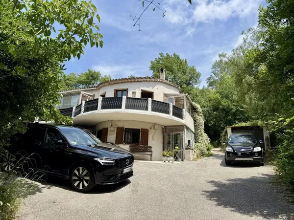 APPARTEMENT/ 94m2/ SAINT PAUL DE VENCE 