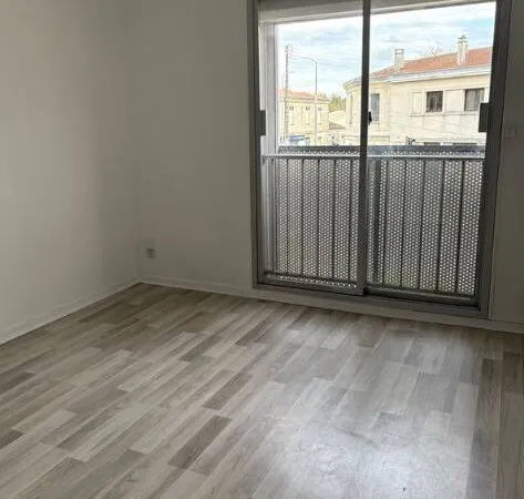 Studio 1 pièce 23 m² 