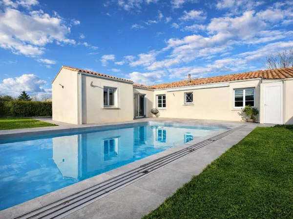 Maison de plain-pied 5 pièces 135 m² 