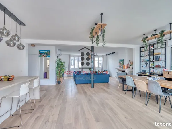 Maison 9 pièces 290 m² 