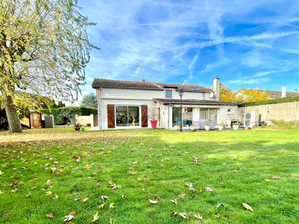 Maison 6 pièces 145 m² 