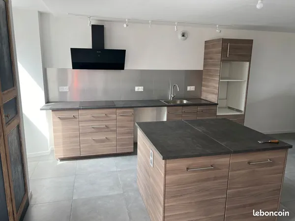 Loue grande maison 