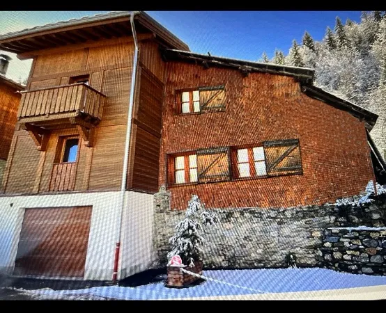 Vends maison 140m² au centre du hameau Le Freney/Courchevel, garage, 4 chambres, terrasse et jardin 