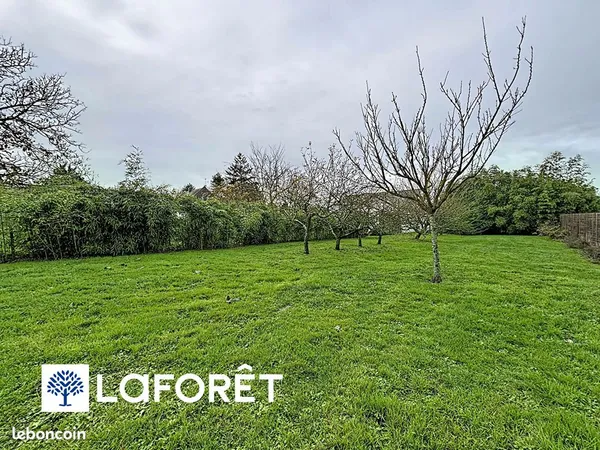Terrain 690 m² PETIT MARS 