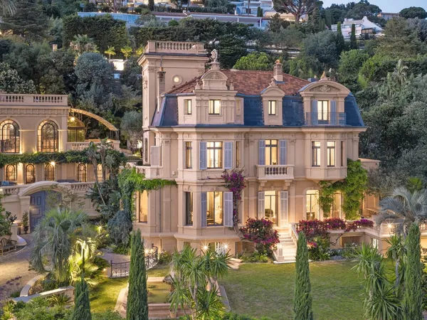 QUARTIER CALIFORNIE - ROI ALBERT 1ER - MAGNIFIQUE DEMEURE D'ÉPOQUE 