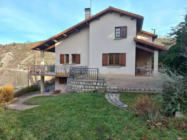 Maison 6 pièces 128 m² 