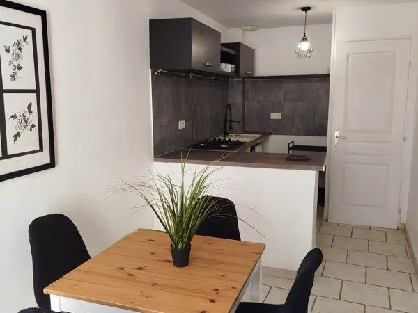 Maison de village meublée de 55 m2 avec terrasse 