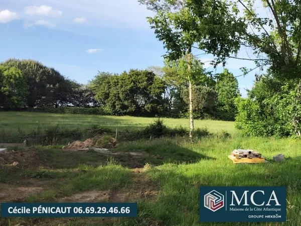 Terrain 900 m² 