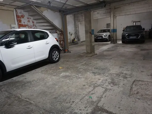 Garage - 96m ² 