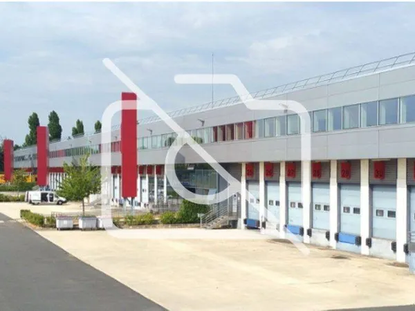 Entrepôt 7652 m² 
