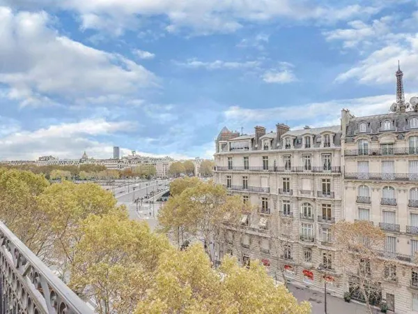Appartement 5 pièces 155 m² 