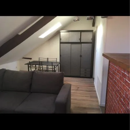 Loue studio meublé 