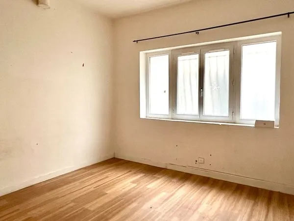 Appartement 2 pièces rue Myrha 