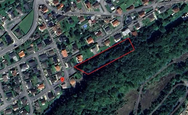 Terrain 733 m² 