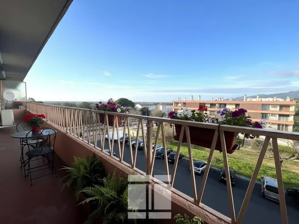 Appartement 4 pièces 81 m² 