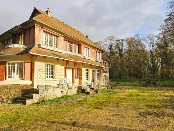 Maison 9 pièces 220 m² 