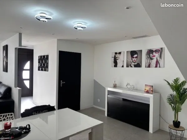 Maison entièrement rénovée et meublée 