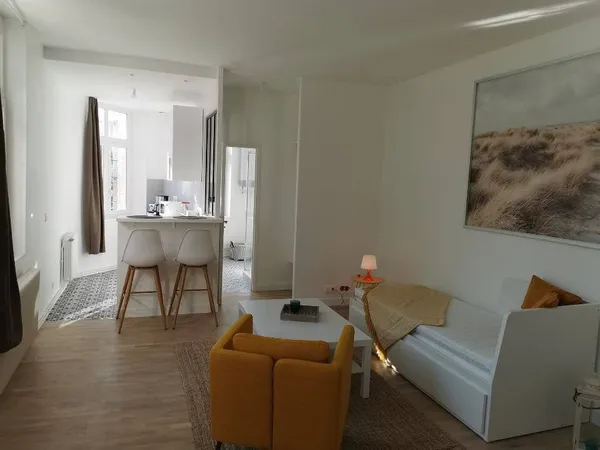 Studio 1 pièce 32 m² 
