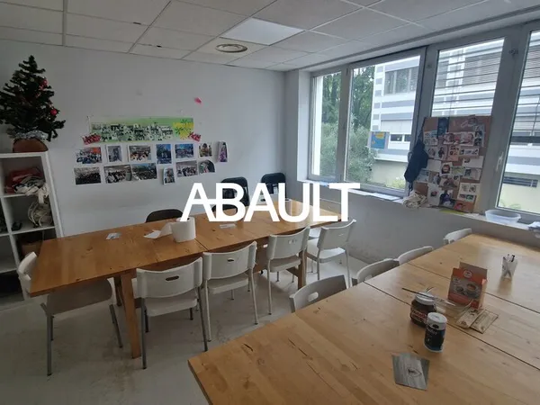 Local professionnel 508 m² 