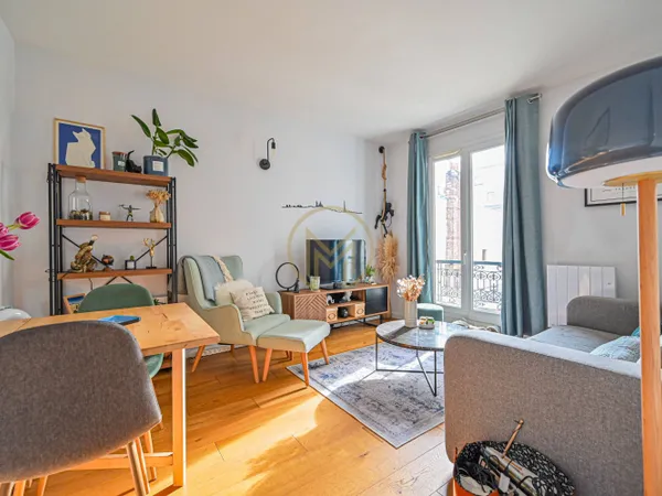Joli deux pièces de 38m² à l'abri des regards au coeur du 9ème 