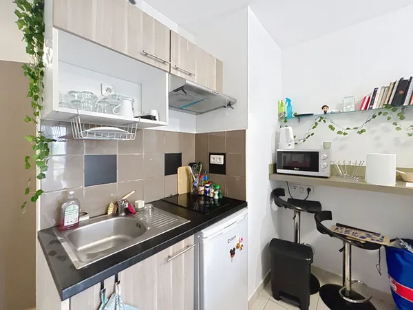 Studio 1 pièce 19 m² 