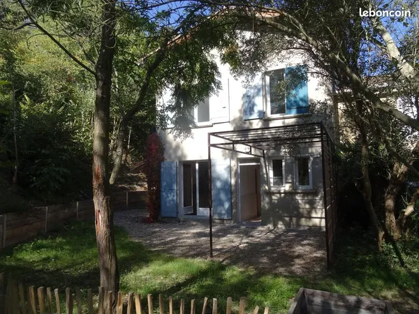 Maison dans propriété 4 pièces 98m2 